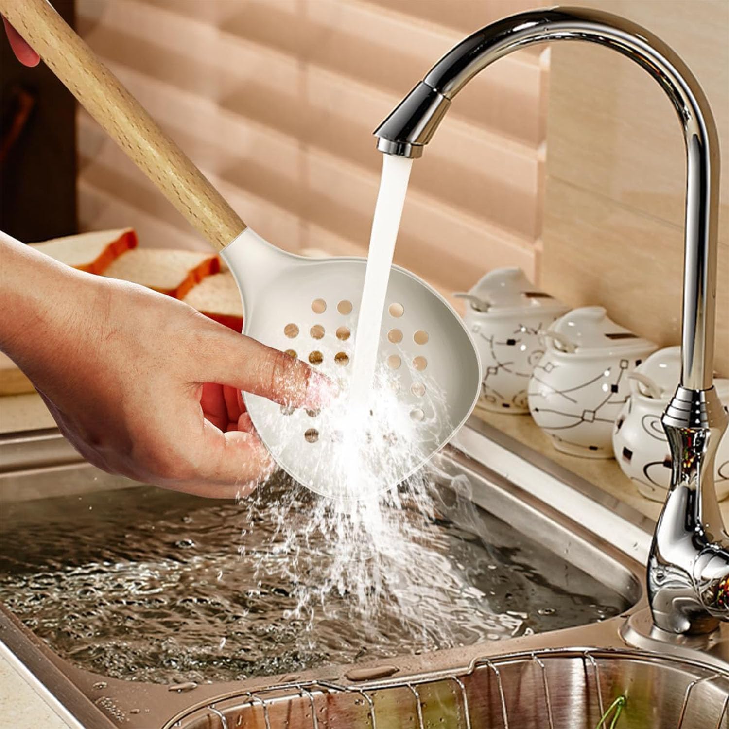 12PCS Silicone Kitchenware Set High Temperature Resistant Kitchenware Cooking Spoons Shovel Filters Egg Beaters NonStick Kitchenware with Storage Tanks Dishwasher Clean